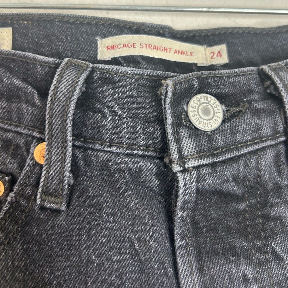 Levi's Black Ribcage Straight Ankle Leg Jeans Classic Style - Picture 10 of 13